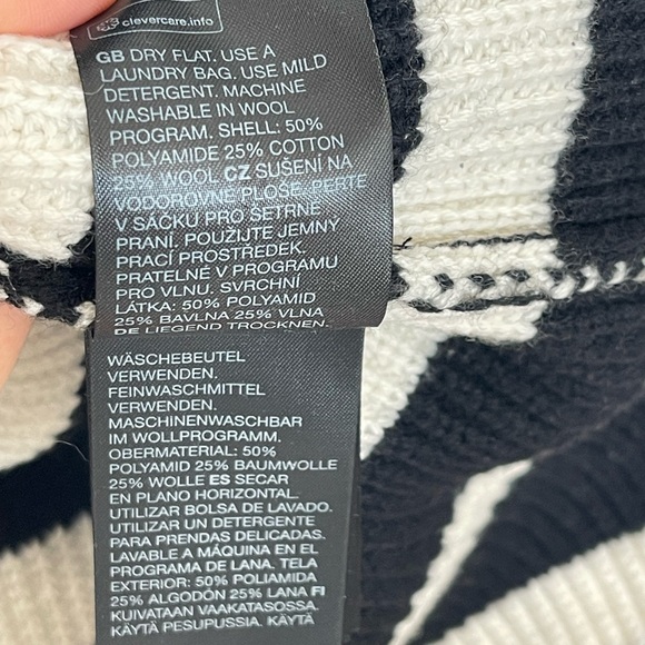 & Other Stories Oversized Striped Half Zip Sweater in Black & White Size M - Picture 7 of 7